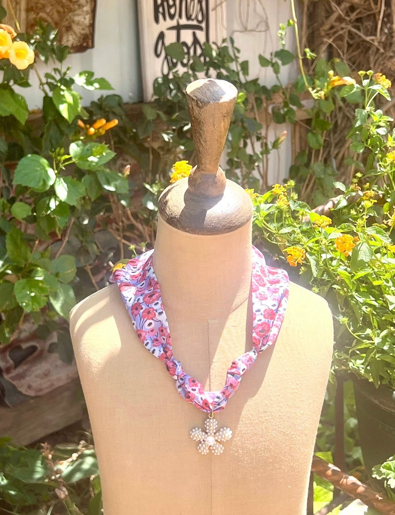 Scarf necklace