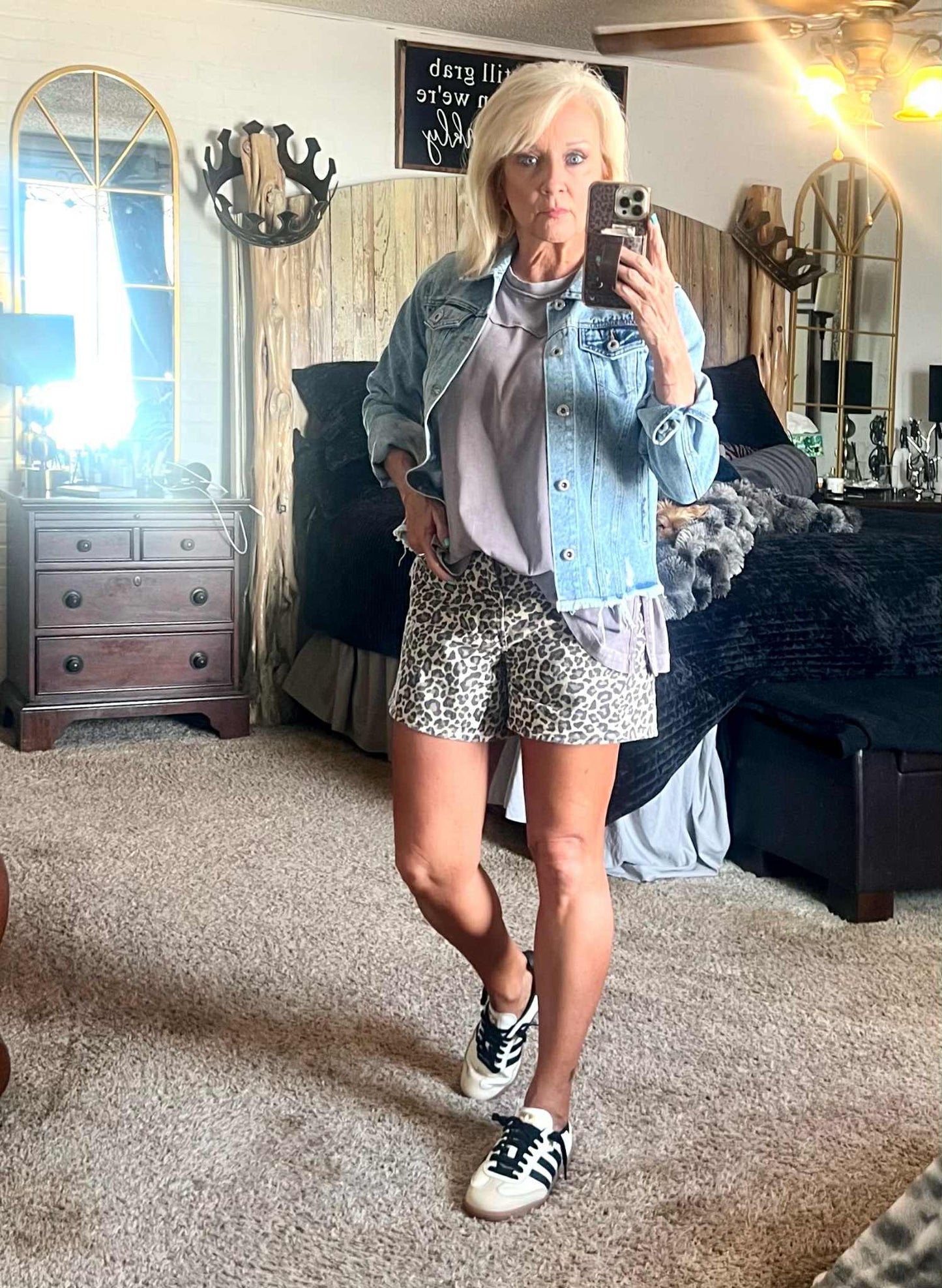 Cropped denim jacket