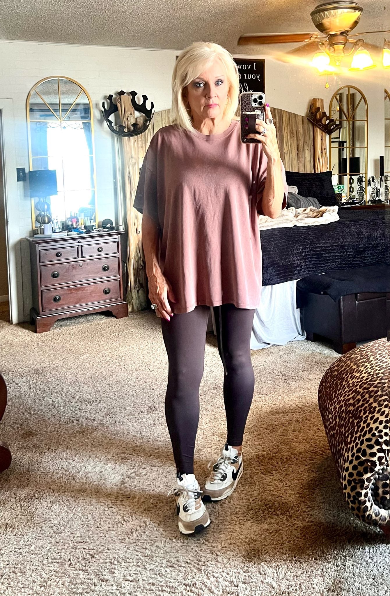 Oversized tee