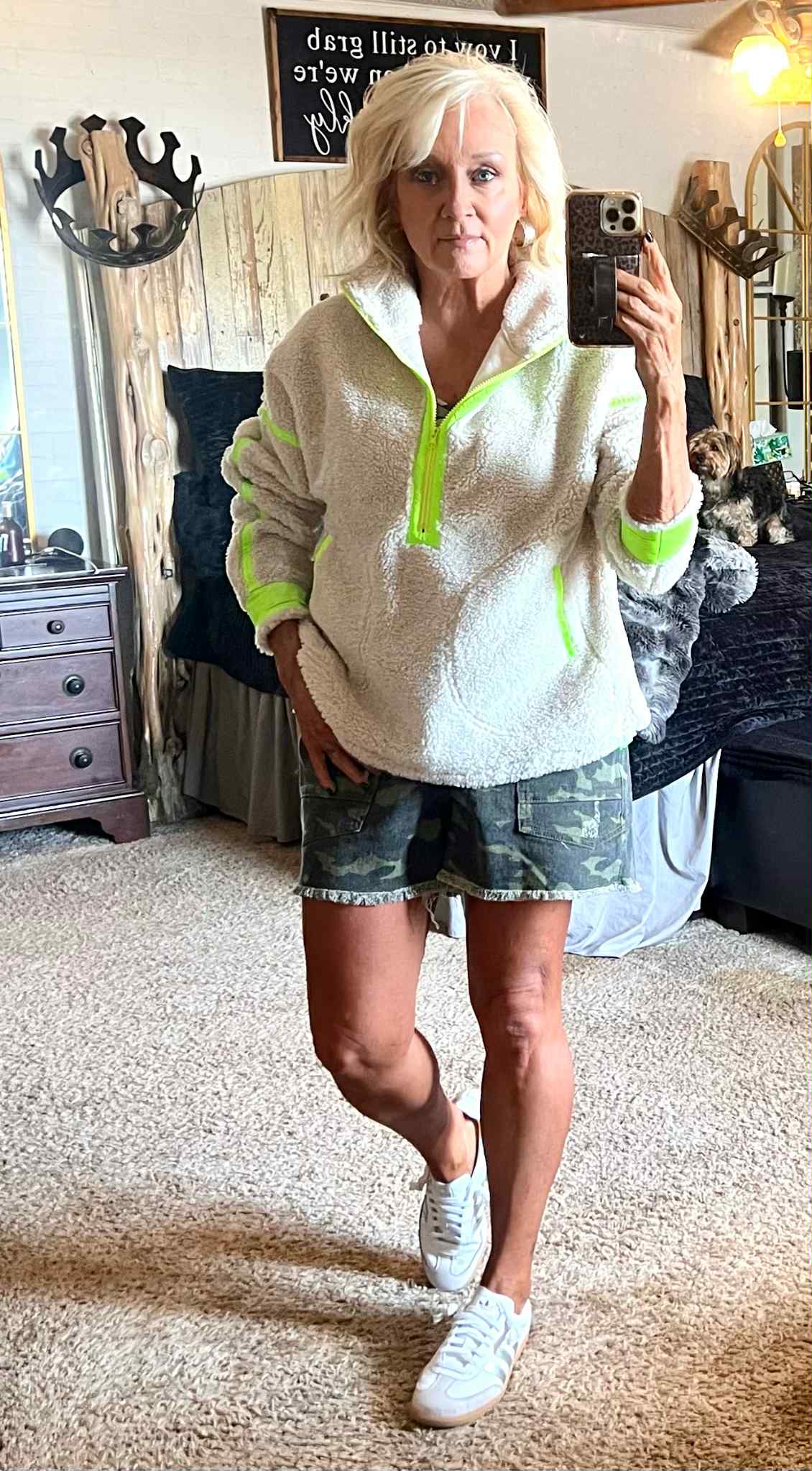 Fleece zipper pullover