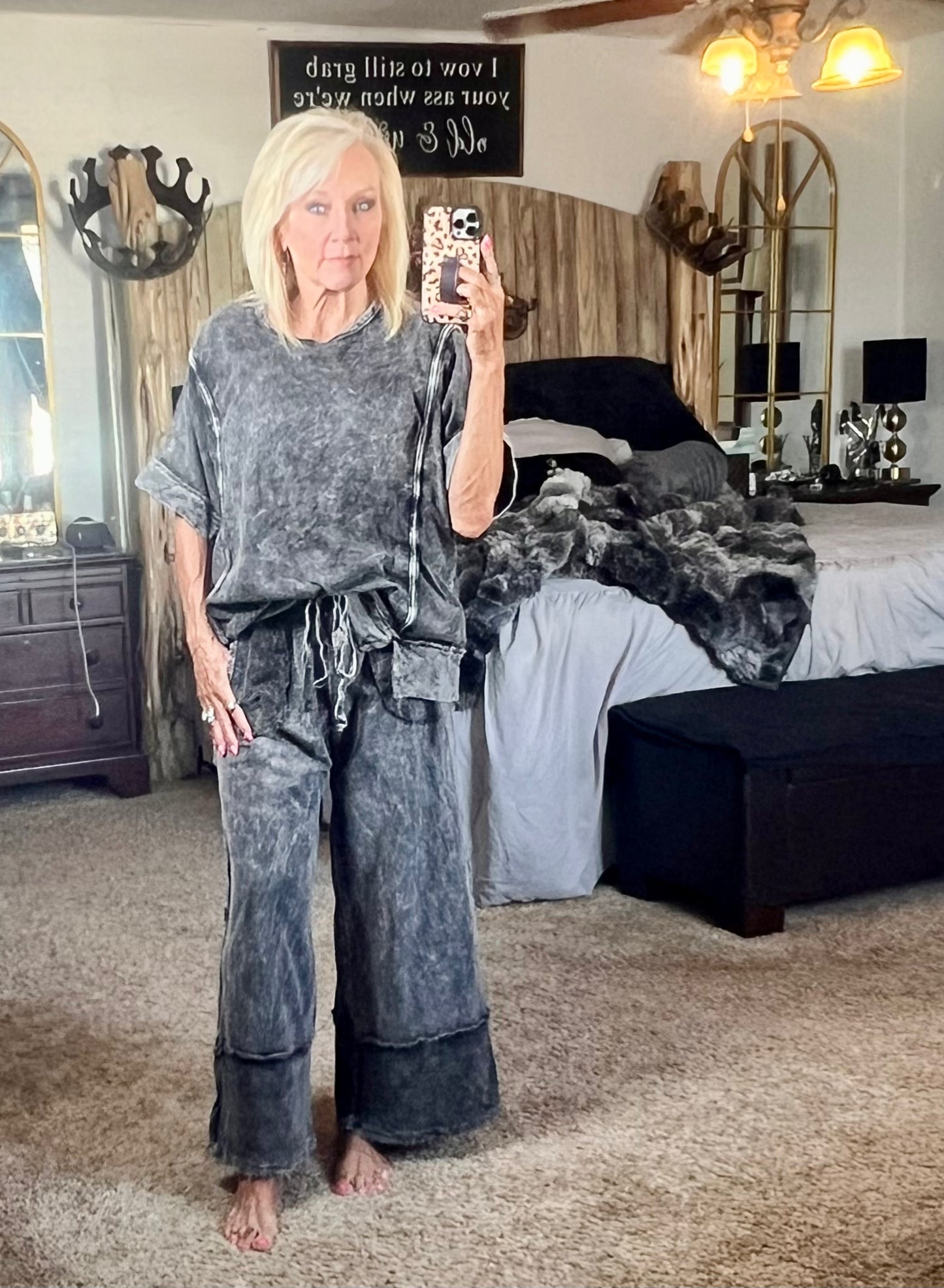 Mineral washed top