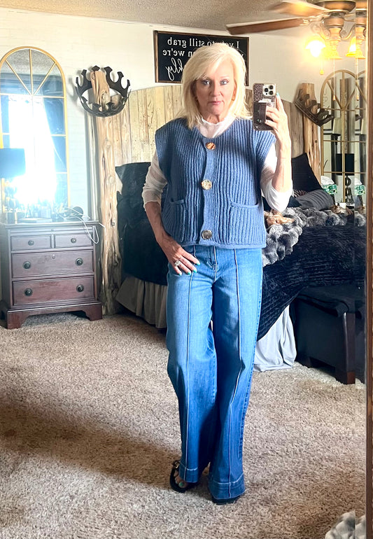 Sweater vest
